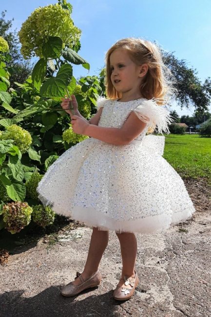 Charming V-Neck Flower Girls Sleeveless Sequined White Dresses