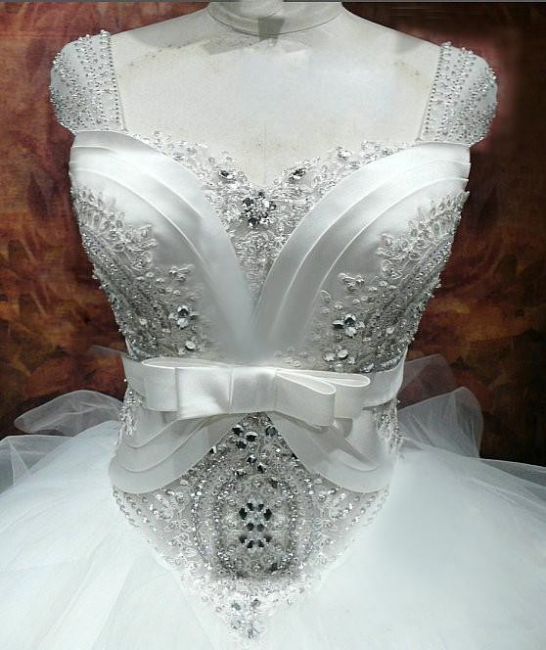 Luxurious Crystal Ball Gown Princess Dress with Beadings Tulle Bowknot Lace-Up Wedding Gown