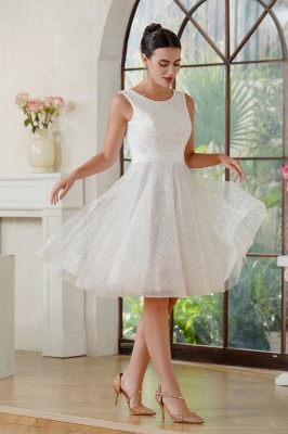 Luxurious A-Line Tulle Polyester Scoop Sleeveless Off White Prom Dress With Sequined_4