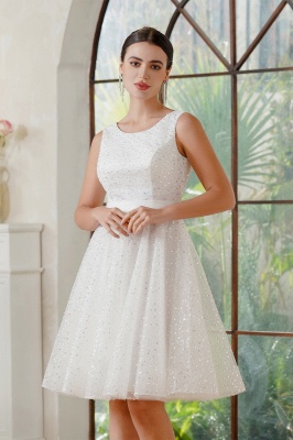 Luxurious A-Line Tulle Polyester Scoop Sleeveless Off White Prom Dress With Sequined_5