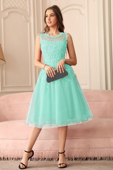 Luxurious Knee-Length Sleeveless Tulle Prom Dress With Lace Appliques_2