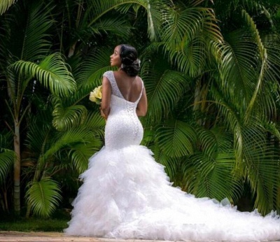 Sexy Mermaid V-neck  Wedding Dresses Sleeveless Beading Court Train Bridal Gown_3